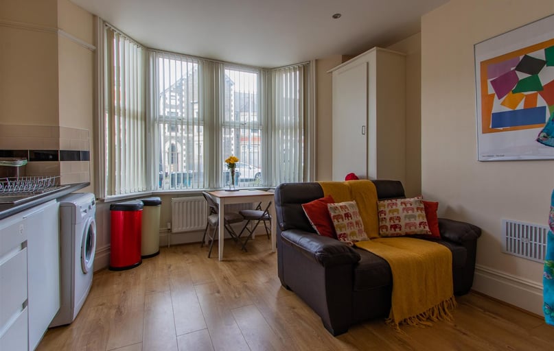 Colum Road, Cathays, Cardiff - Image 1